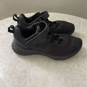 Nike Revolution Kids PS 'Black Dark Black' Sneakers DD1095-001 Size 12c